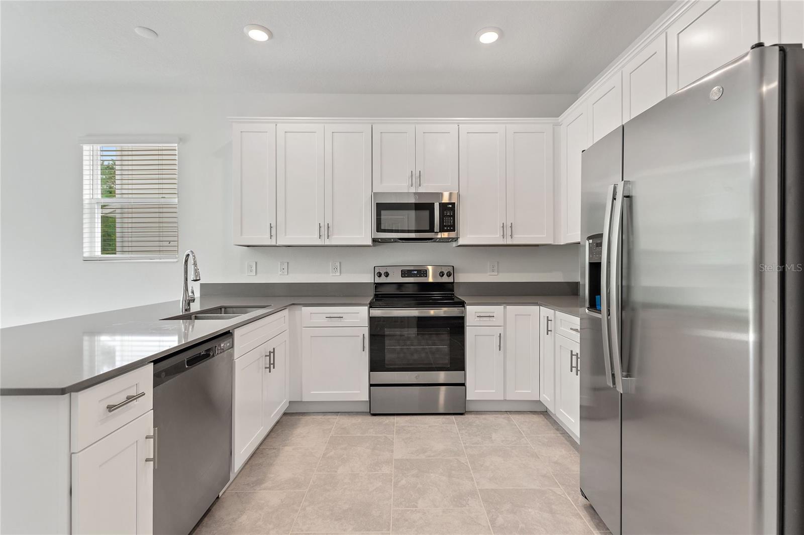 Image 10 of 37 For 7496 Stone Creek Trail