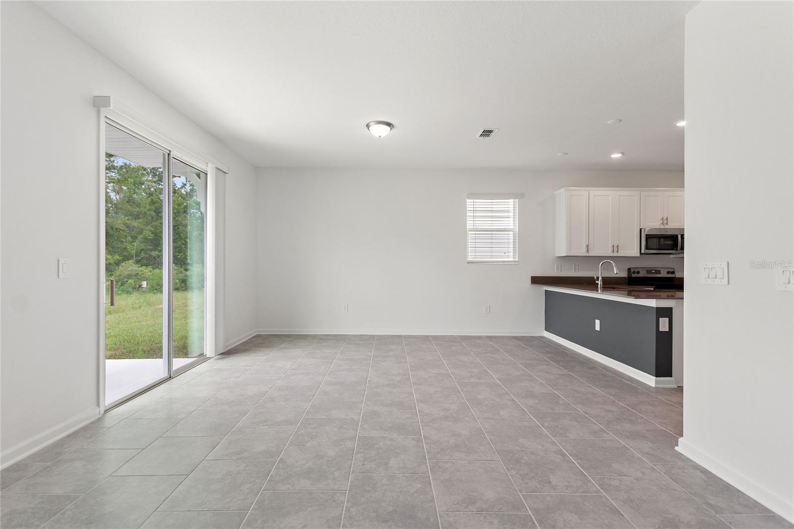 Image 18 of 37 For 7496 Stone Creek Trail