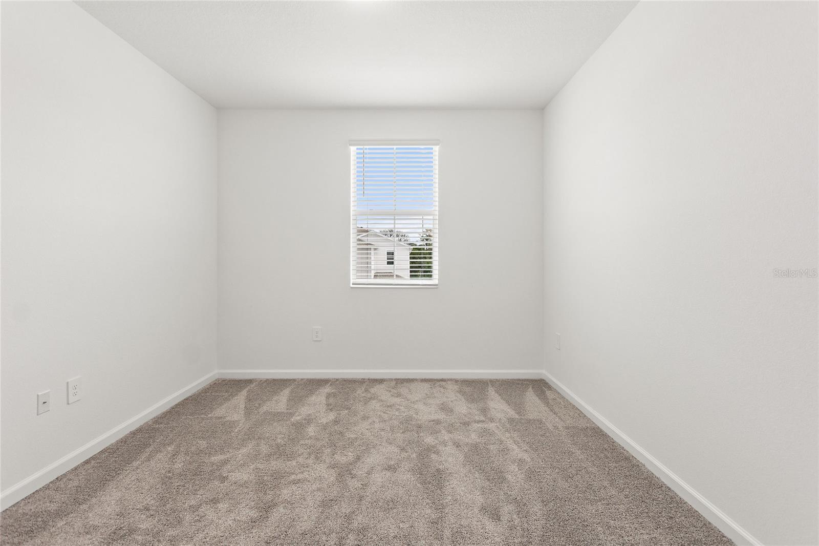 Image 23 of 37 For 7496 Stone Creek Trail