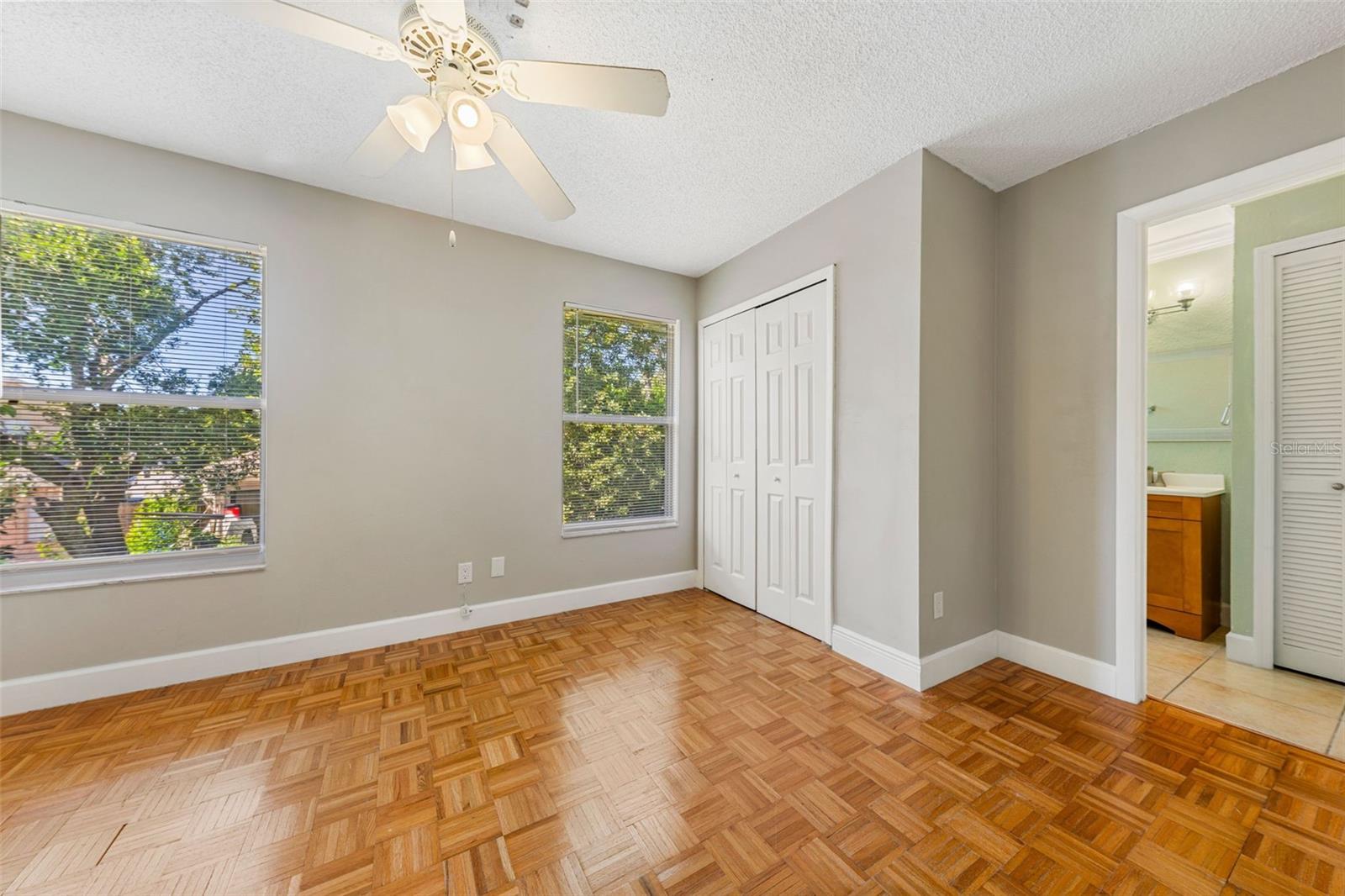 Image 23 of 36 For 682 Ascot Circle