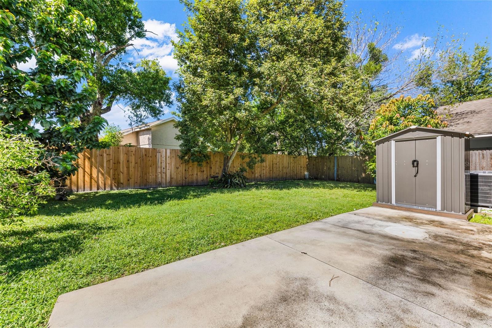 Image 32 of 36 For 682 Ascot Circle