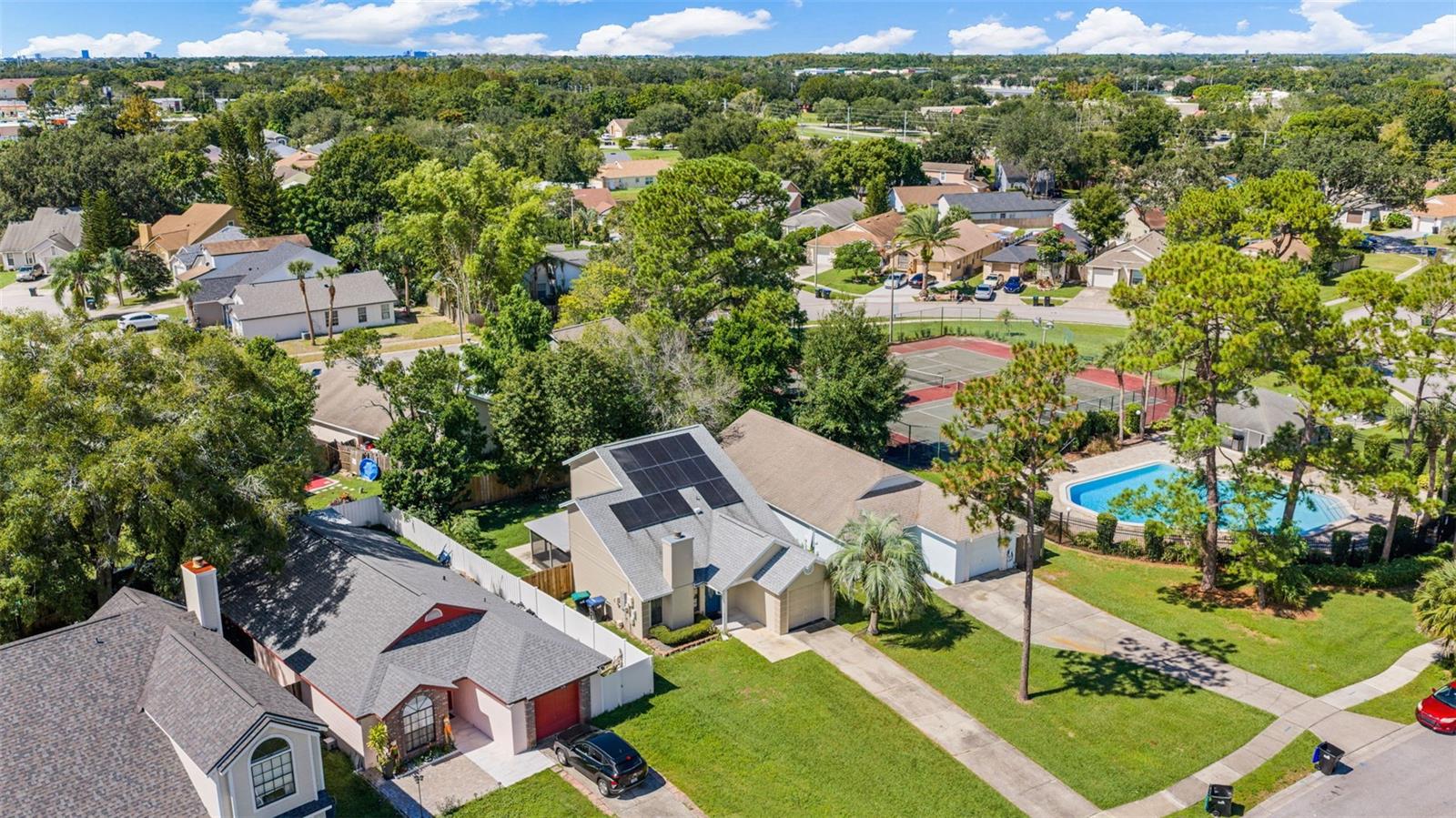Image 4 of 36 For 682 Ascot Circle