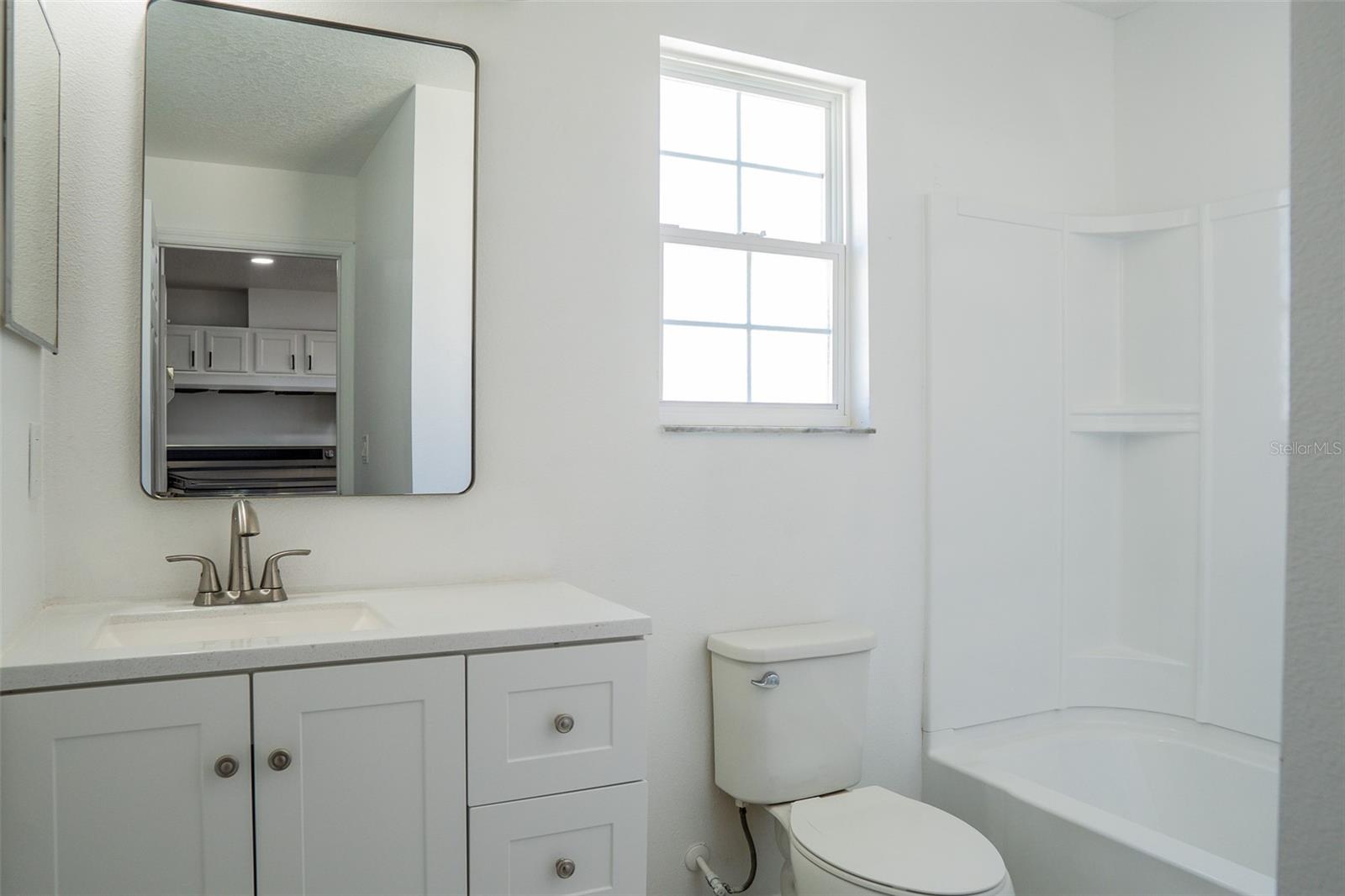 Image 15 of 17 For 4621 College Drive