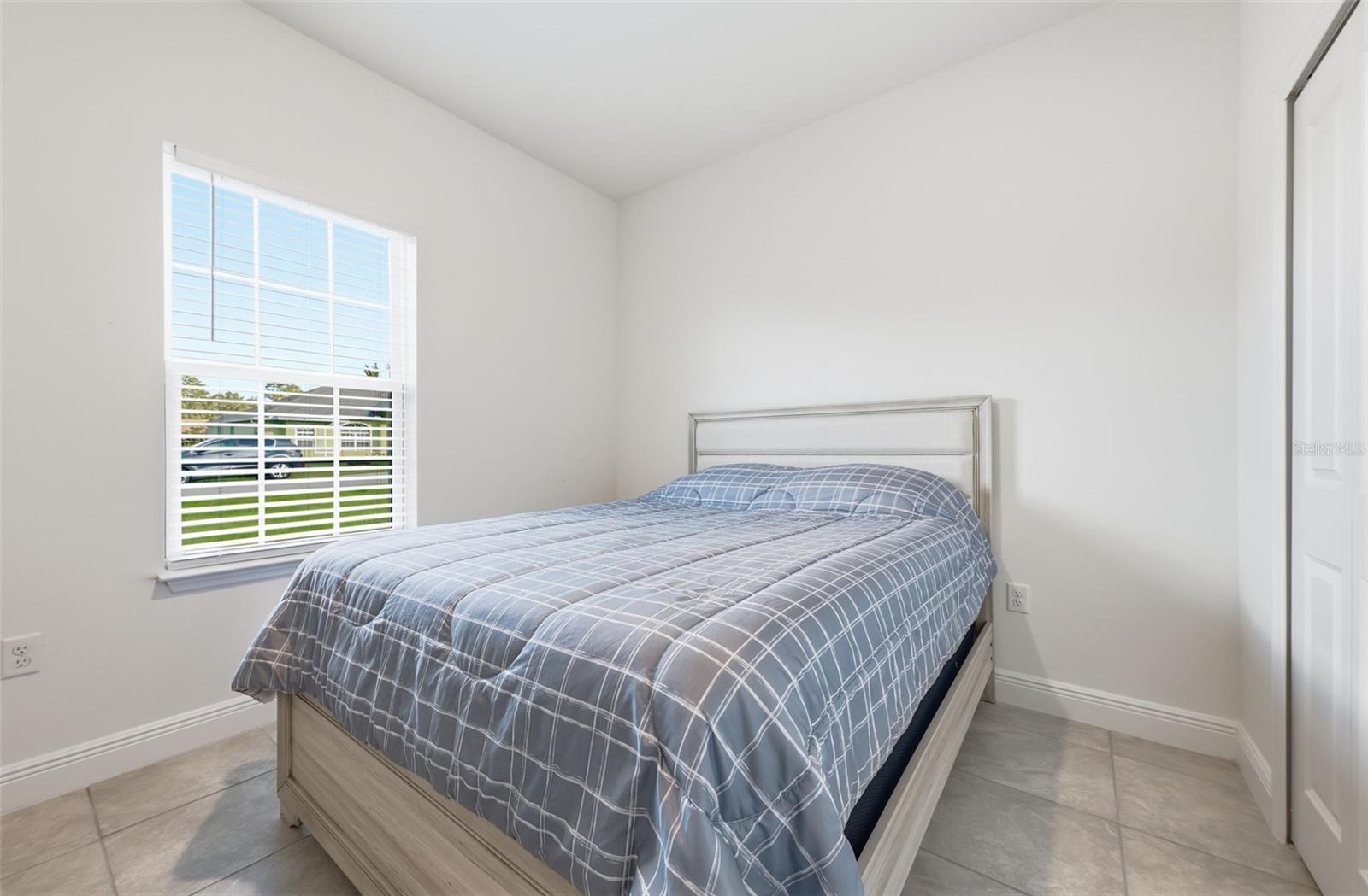 Image 13 of 27 For 14388 45th Circle