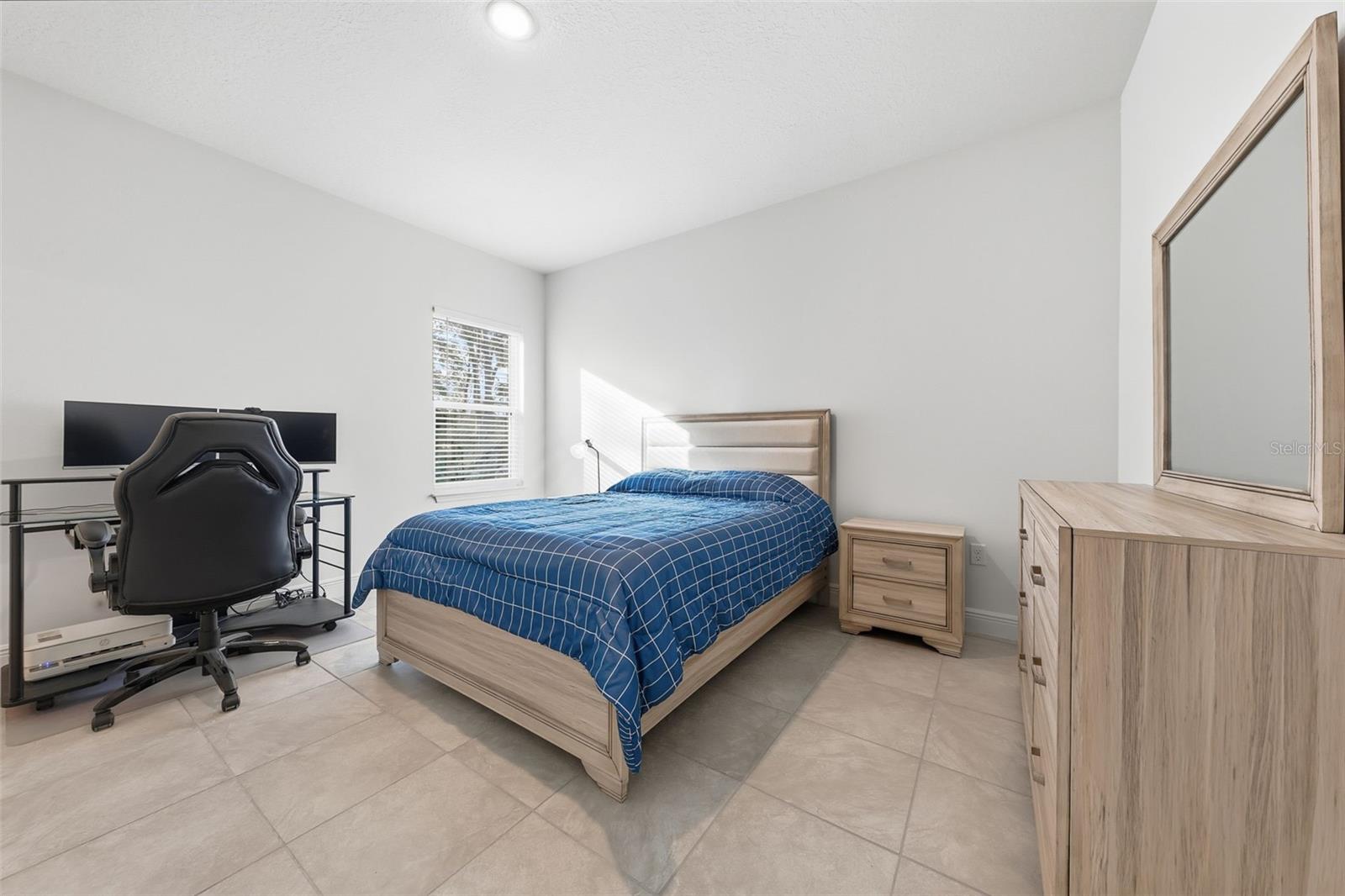 Image 20 of 27 For 14388 45th Circle