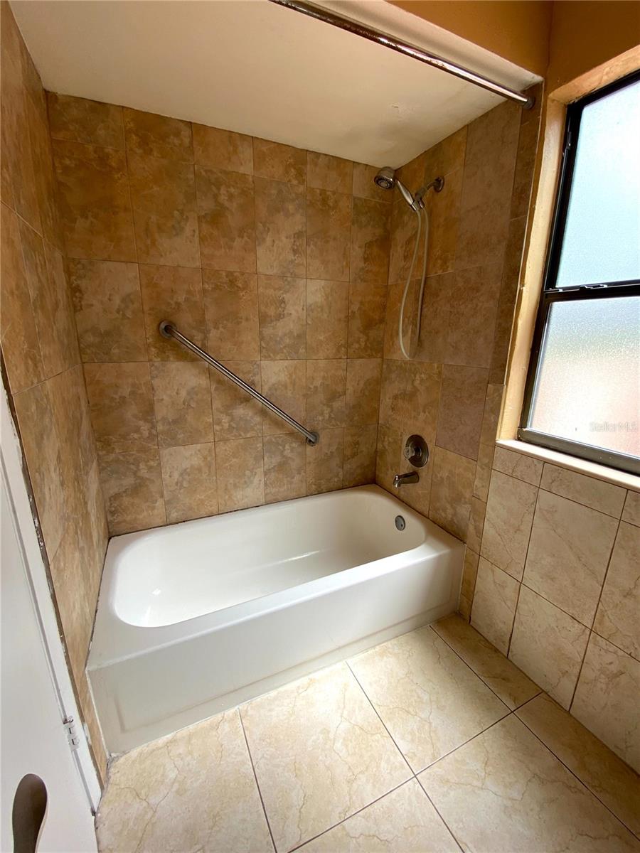 Image 12 of 19 For 755 Golden Sunshine Circle