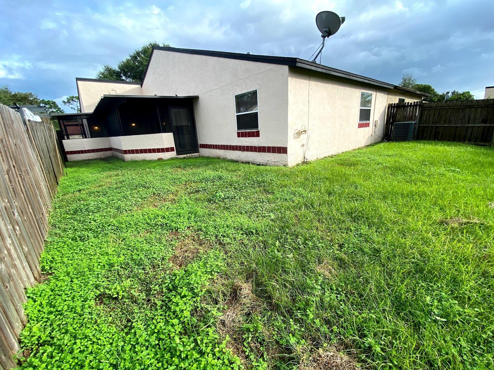 Image 15 of 19 For 755 Golden Sunshine Circle