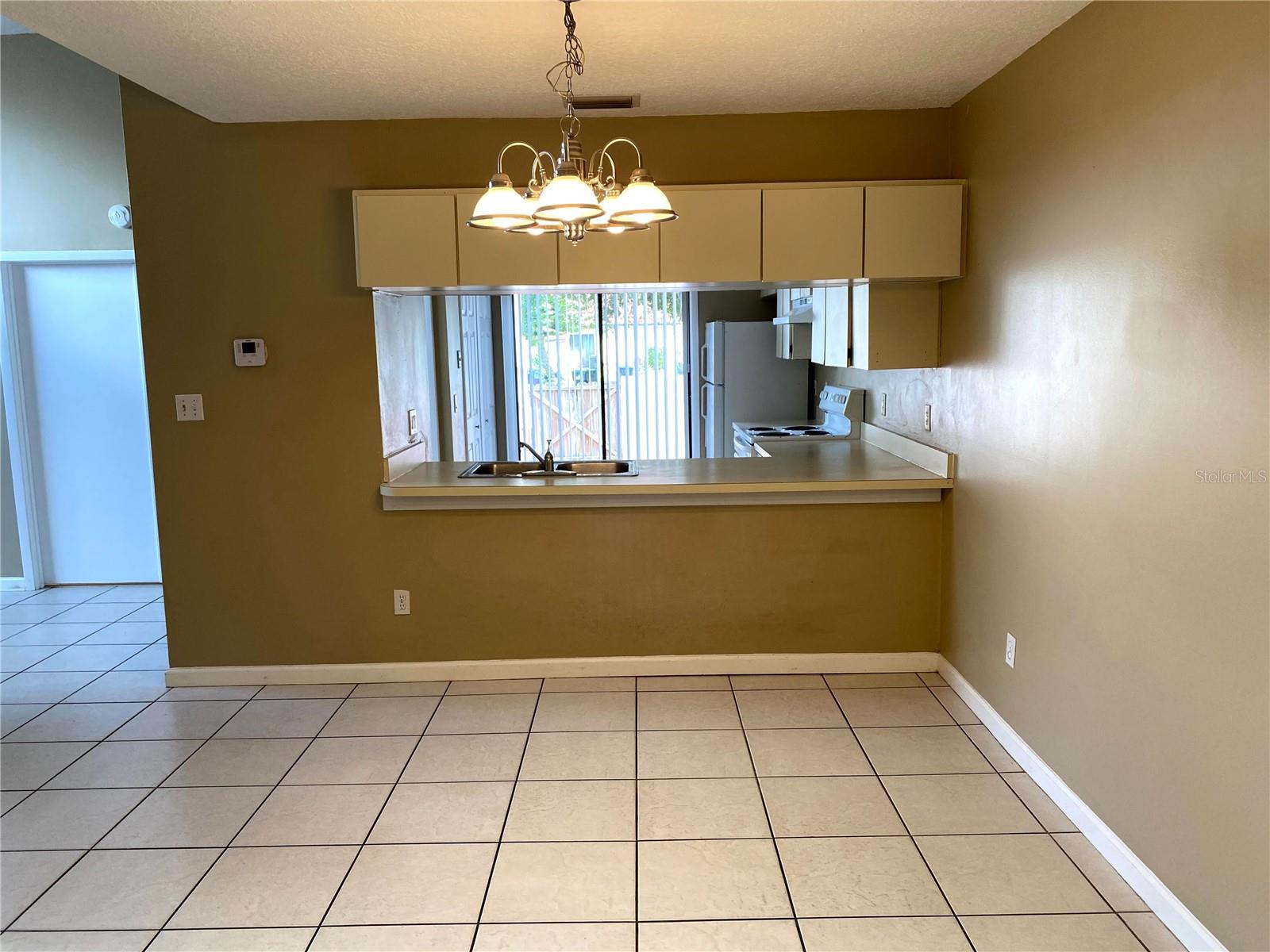 Image 6 of 19 For 755 Golden Sunshine Circle