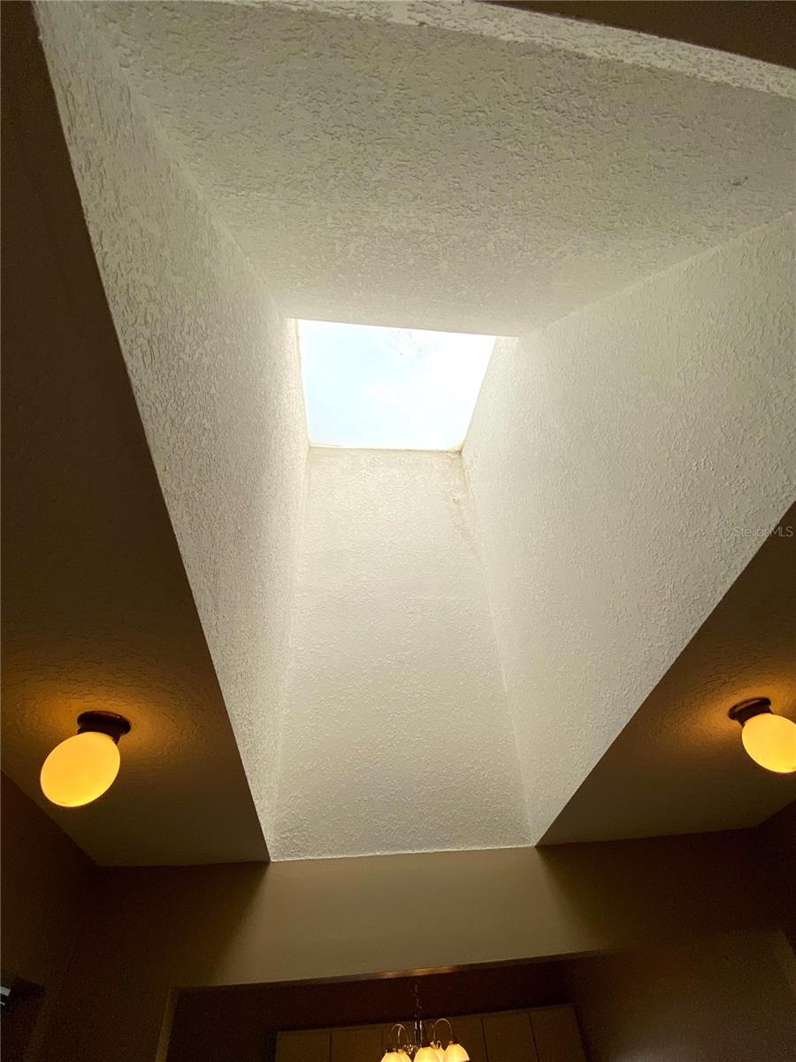 Image 7 of 19 For 755 Golden Sunshine Circle