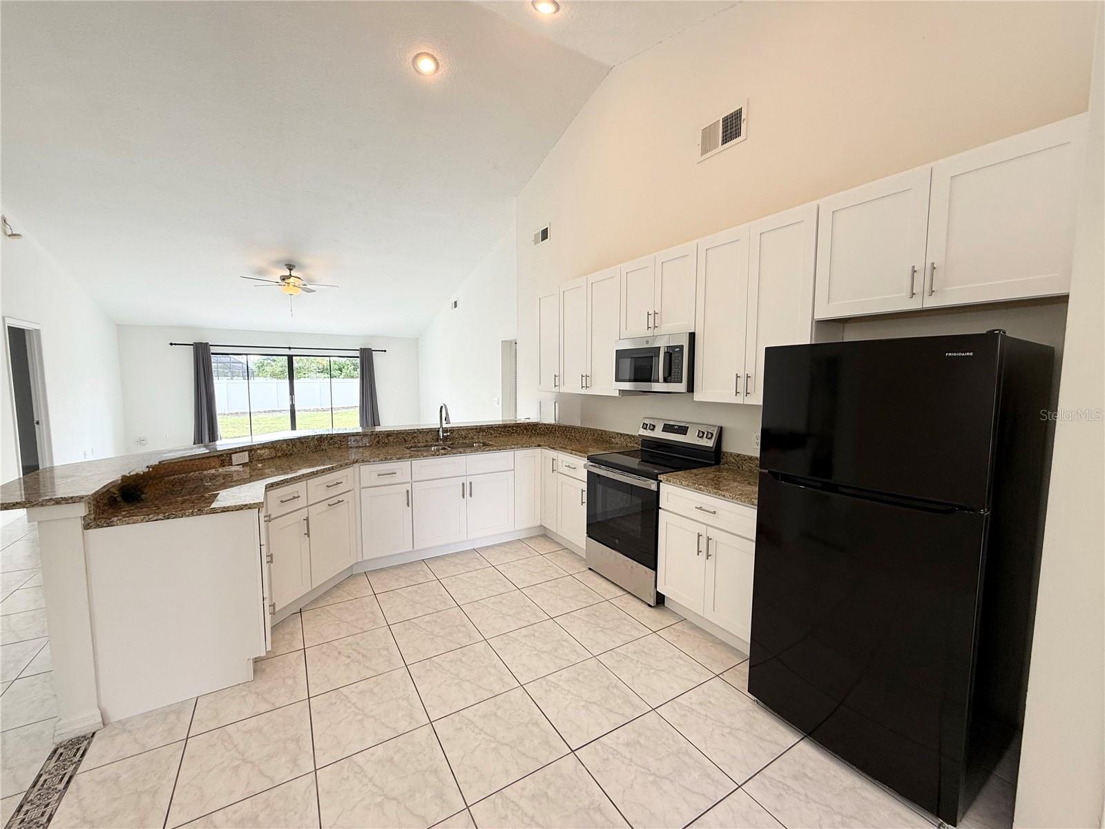 Image 15 of 36 For 2401 Rolling Broak Drive