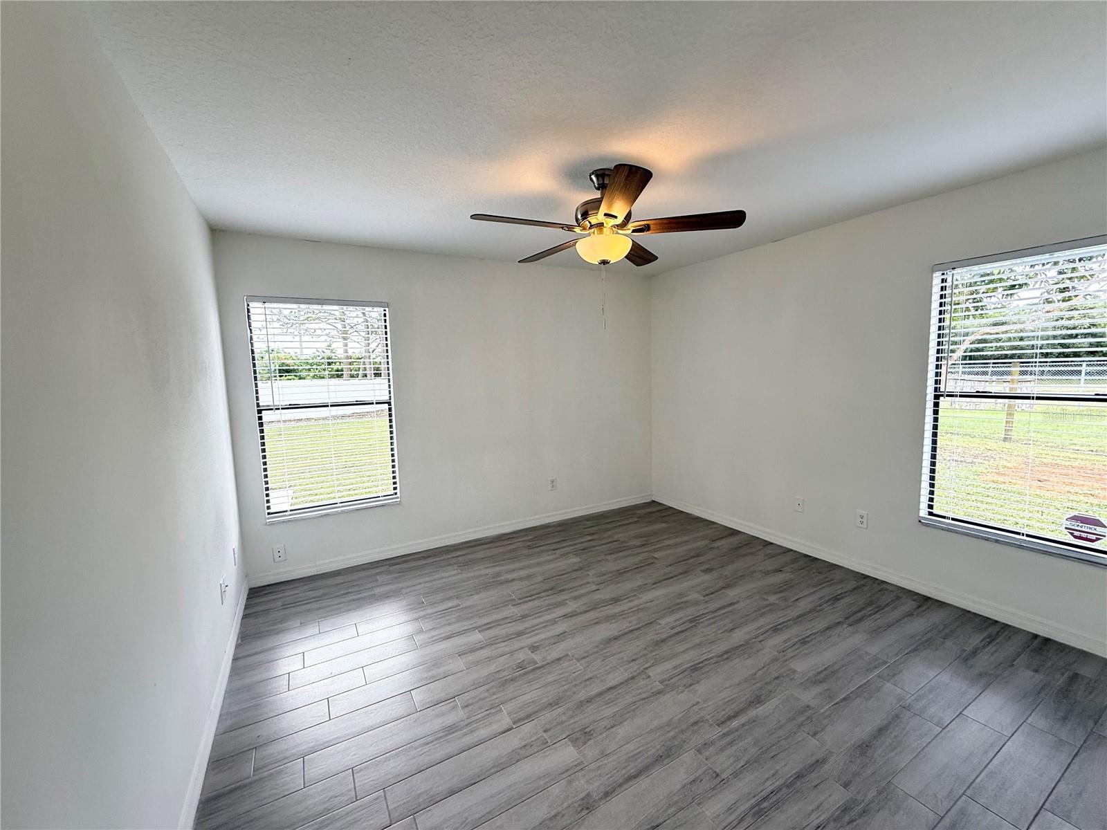 Image 23 of 36 For 2401 Rolling Broak Drive