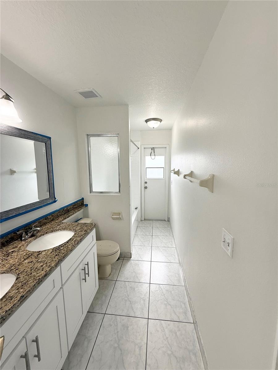 Image 27 of 36 For 2401 Rolling Broak Drive