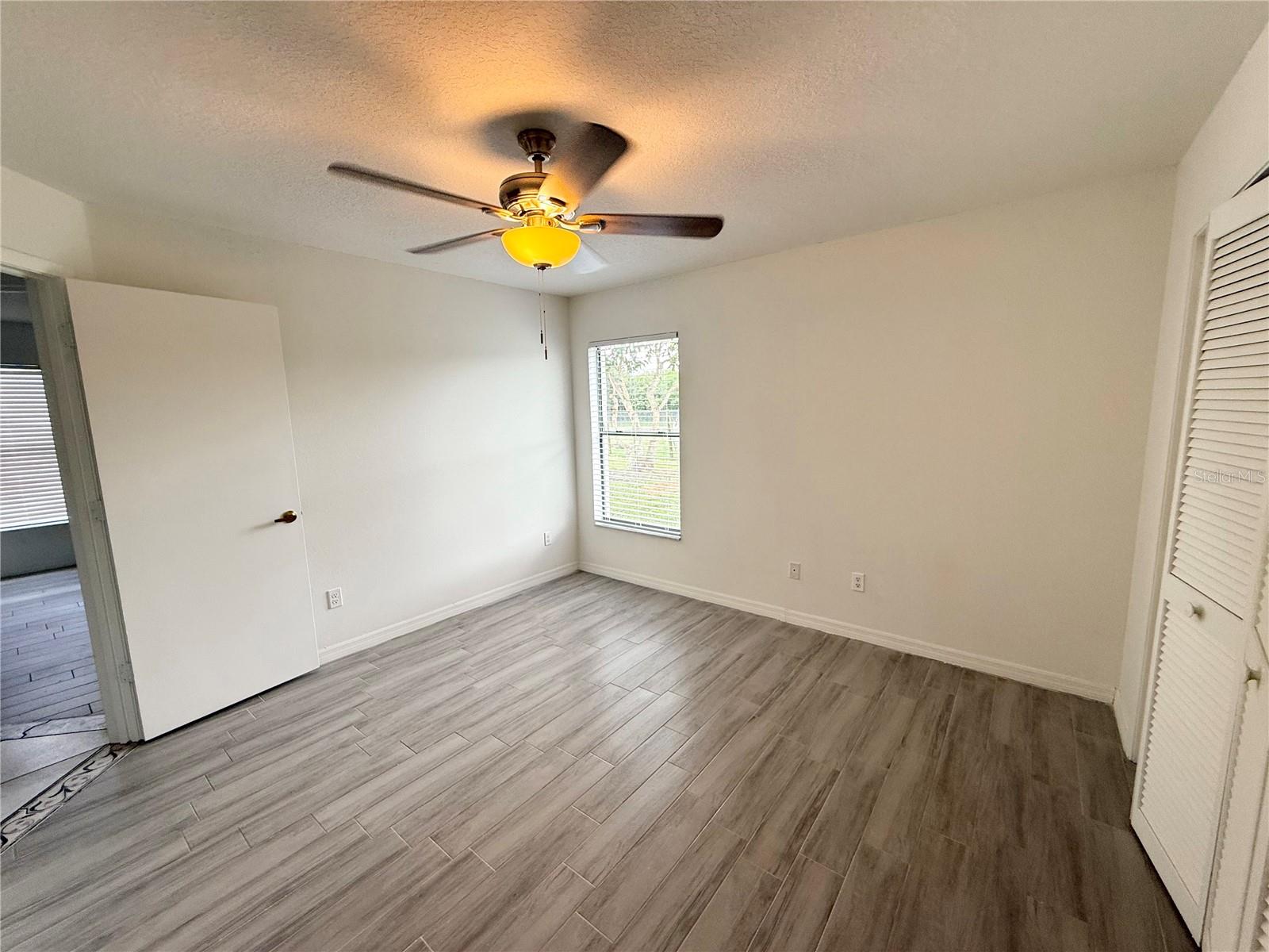 Image 32 of 36 For 2401 Rolling Broak Drive
