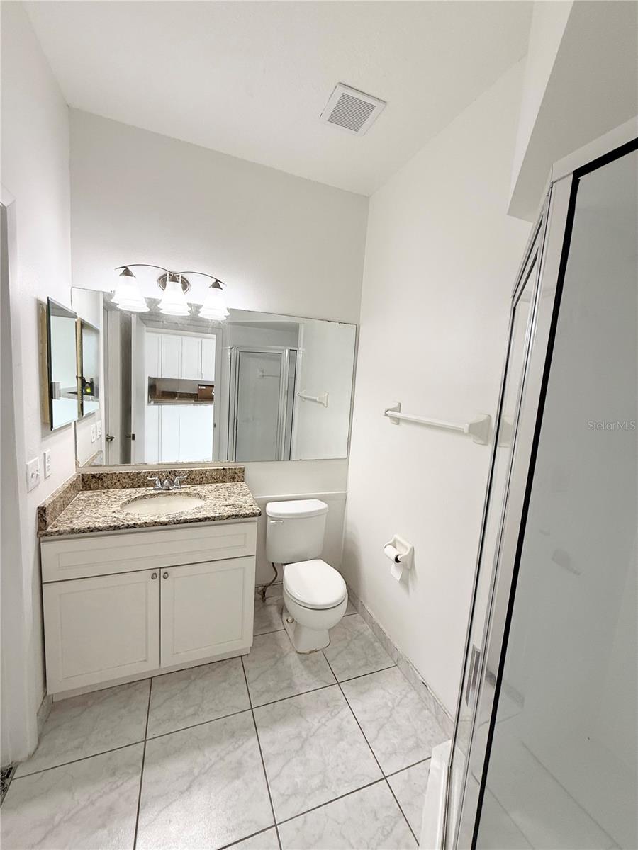 Image 8 of 36 For 2401 Rolling Broak Drive