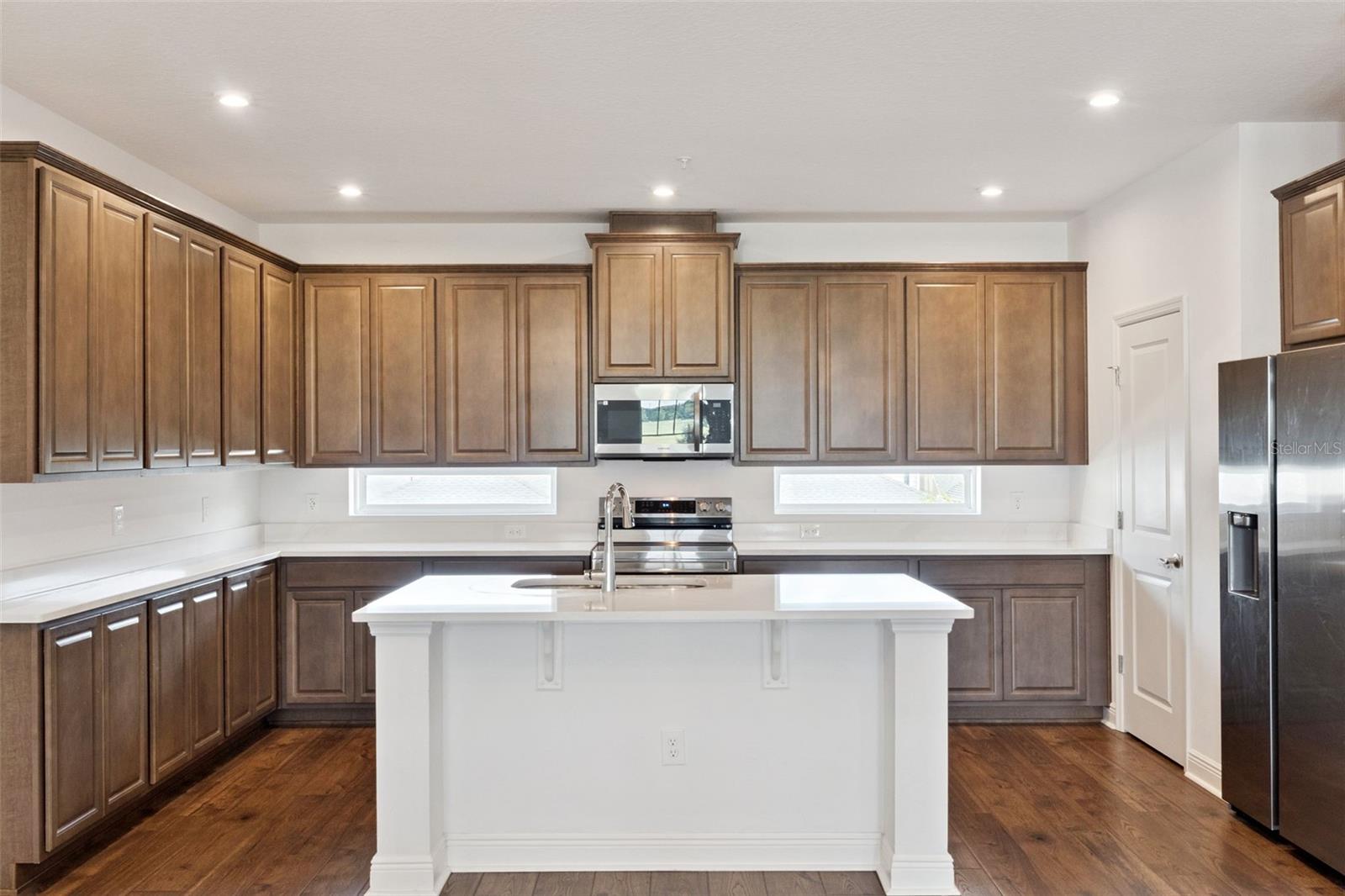 Image 14 of 43 For 7043 Nemours Parkway