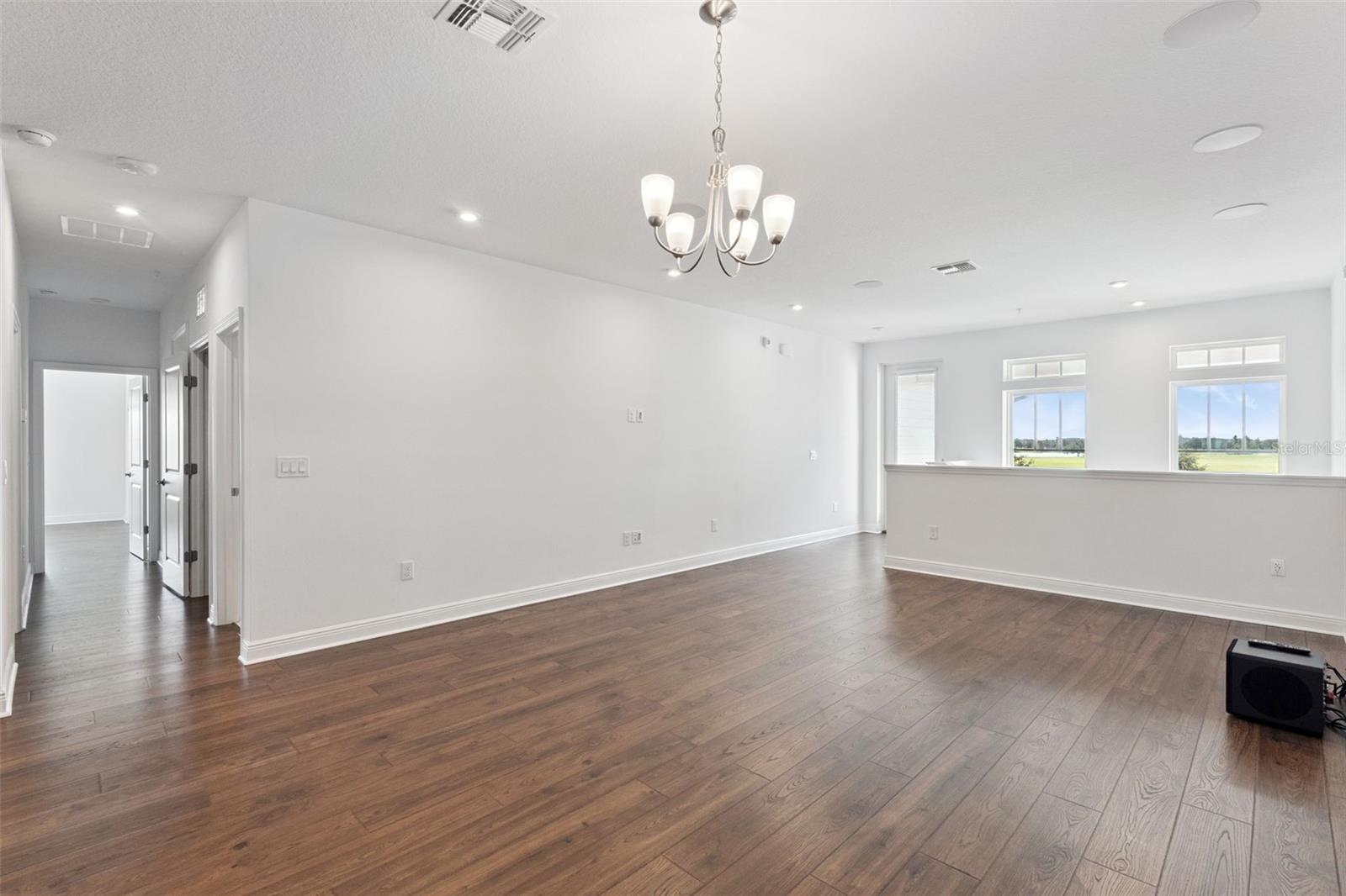 Image 27 of 43 For 7043 Nemours Parkway