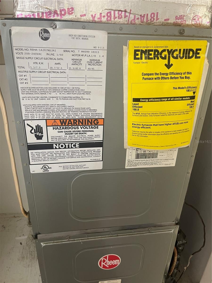 Image 5 of 20 For 168 Windtree Lane 203