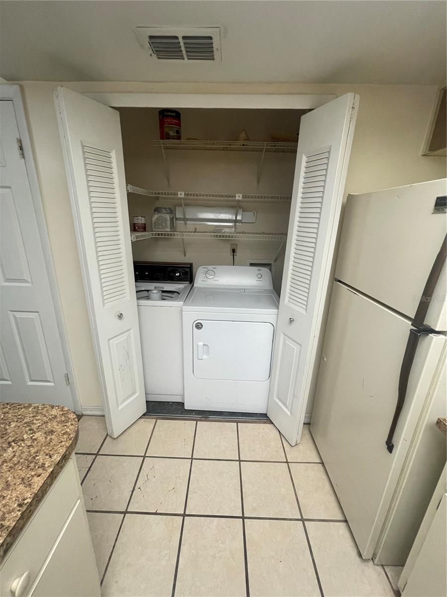 Image 6 of 20 For 168 Windtree Lane 203