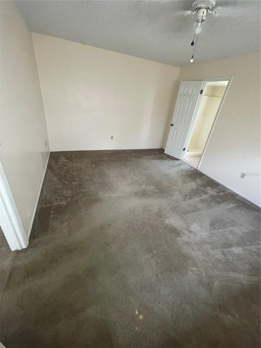 Image 7 of 20 For 168 Windtree Lane 203