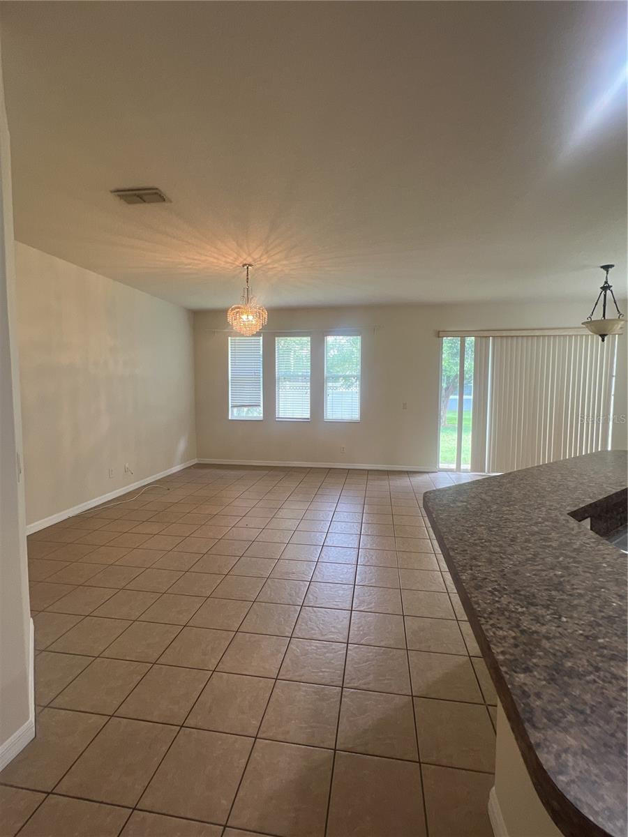 Image 10 of 21 For 9126 Leeland Archer Boulevard