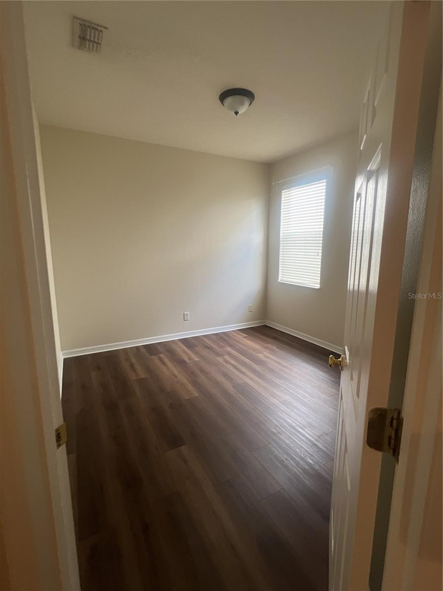 Image 12 of 21 For 9126 Leeland Archer Boulevard