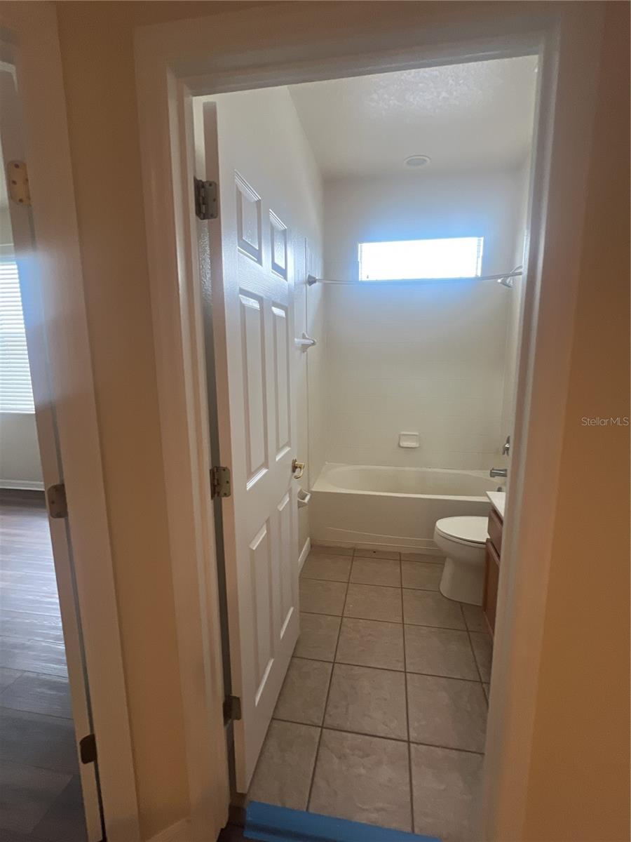 Image 13 of 21 For 9126 Leeland Archer Boulevard