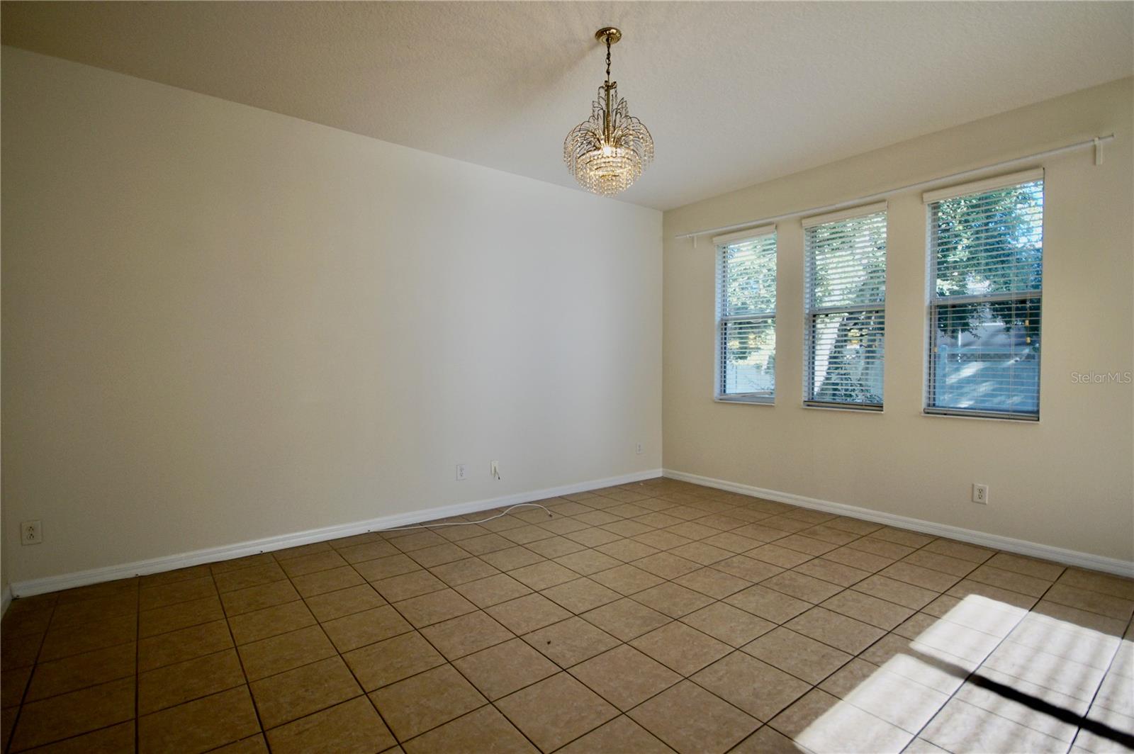 Image 18 of 21 For 9126 Leeland Archer Boulevard