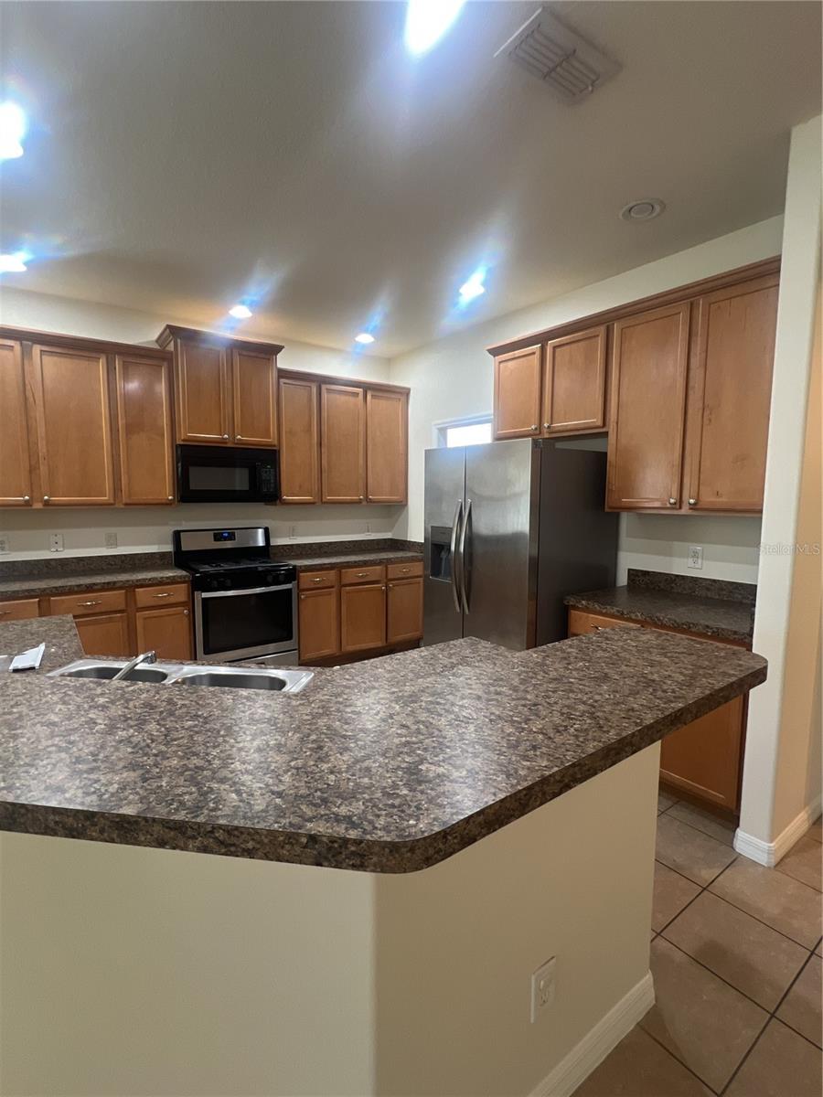 Image 4 of 21 For 9126 Leeland Archer Boulevard