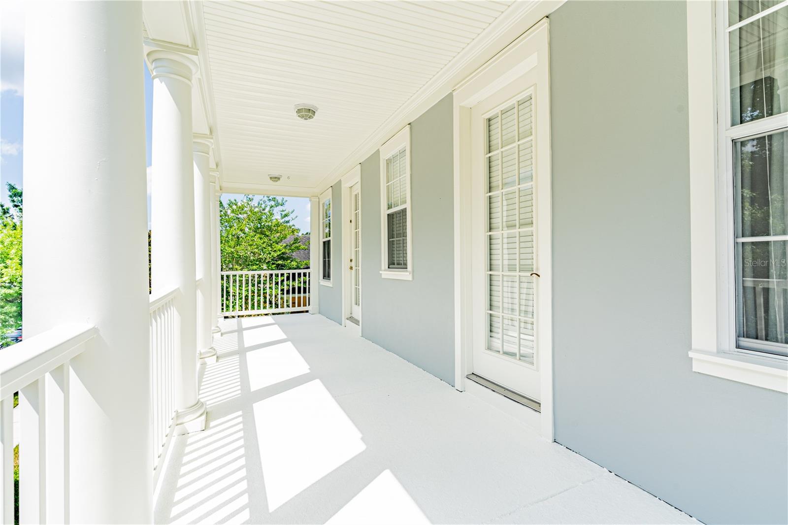 Image 40 of 94 For 1222 Roycroft Ave Avenue