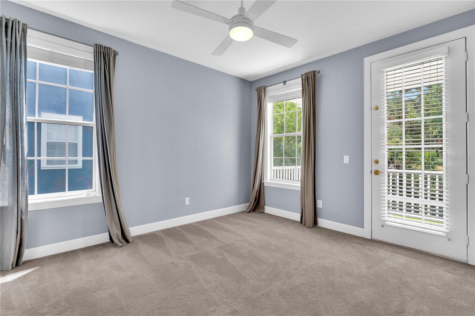 Image 70 of 94 For 1222 Roycroft Ave Avenue