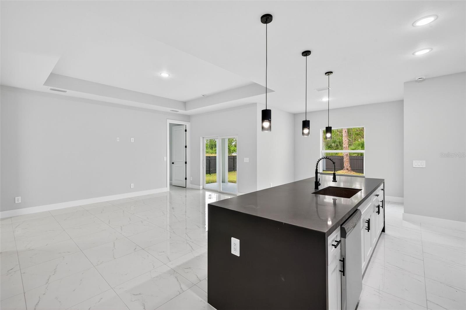 Image 10 of 31 For 2810 39th Street W