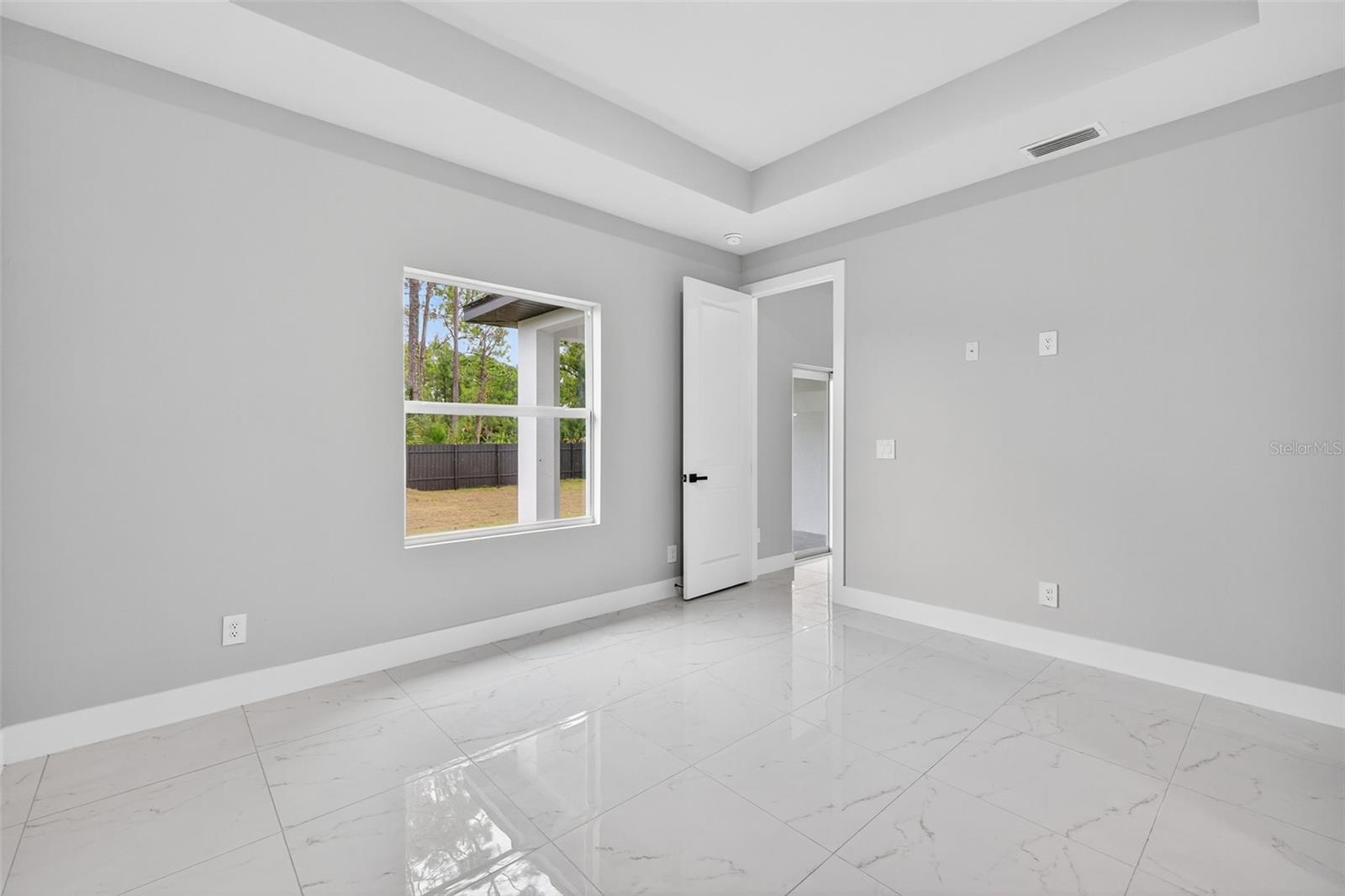 Image 13 of 31 For 2810 39th Street W