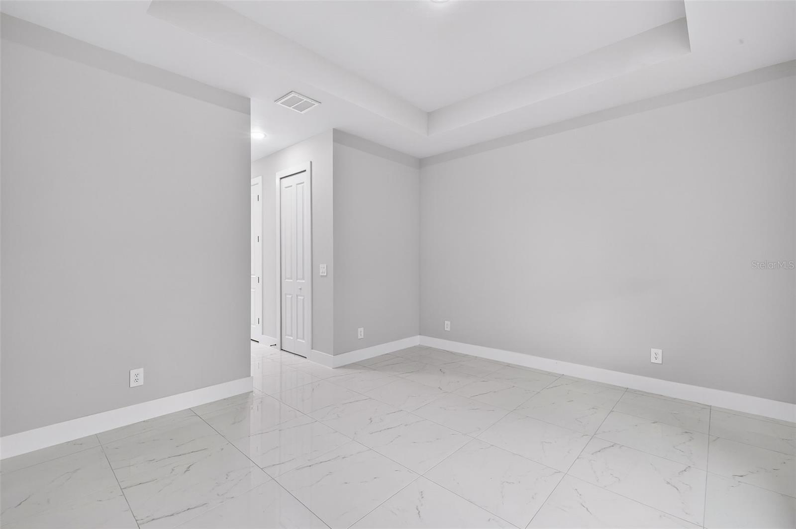 Image 15 of 31 For 2810 39th Street W