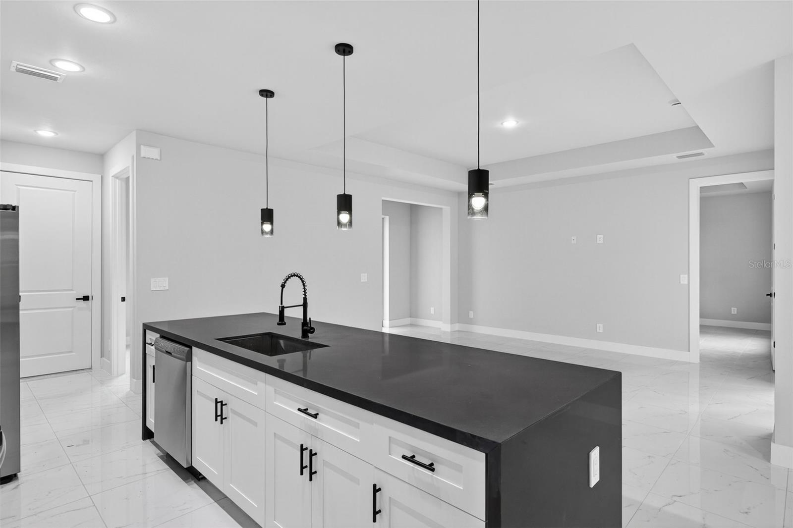 Image 8 of 31 For 2810 39th Street W