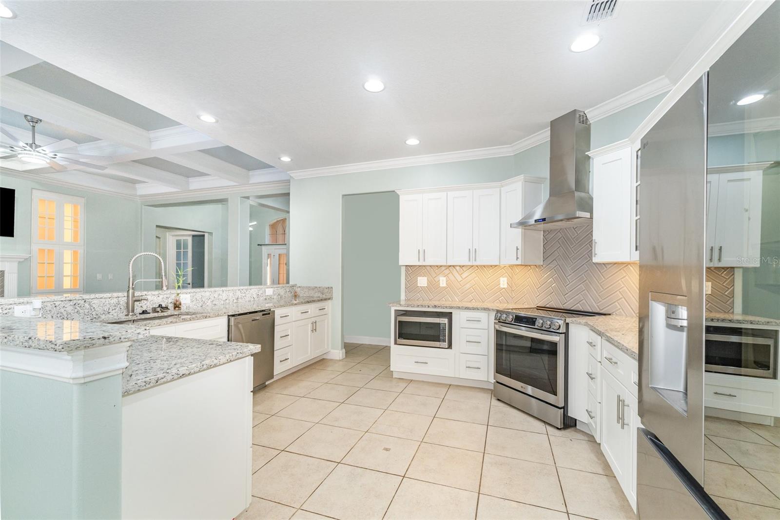 Image 11 of 34 For 8778 59th Terrace