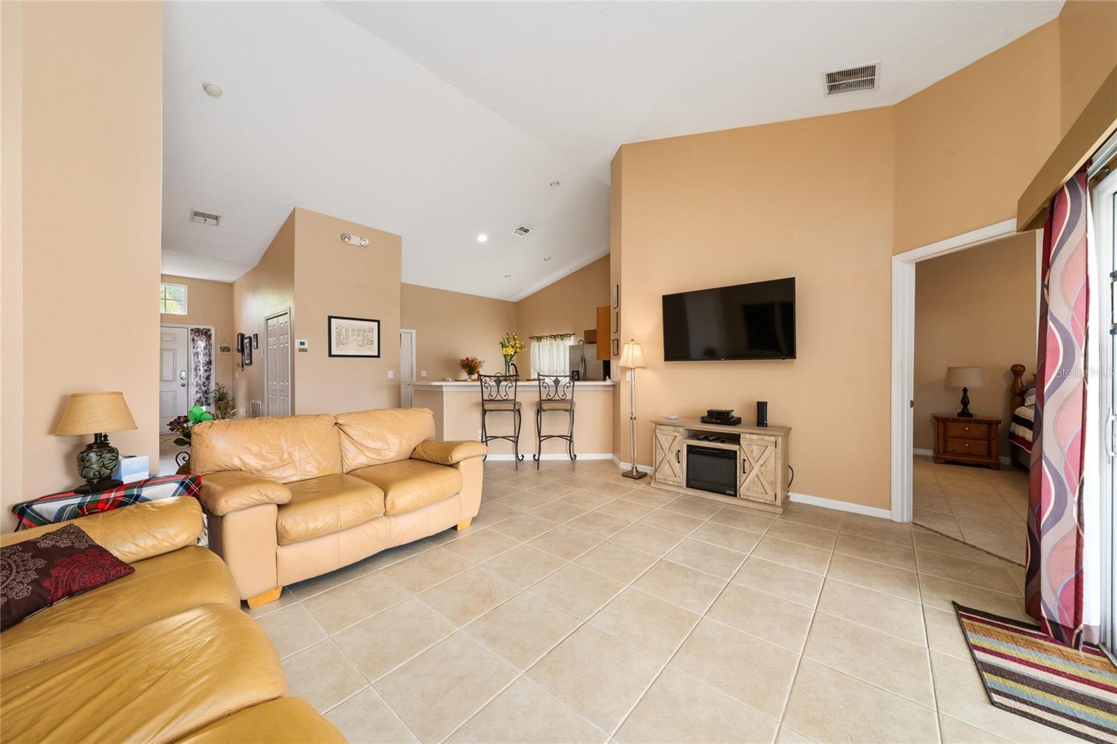 Image 24 of 35 For 649 Chadbury Way