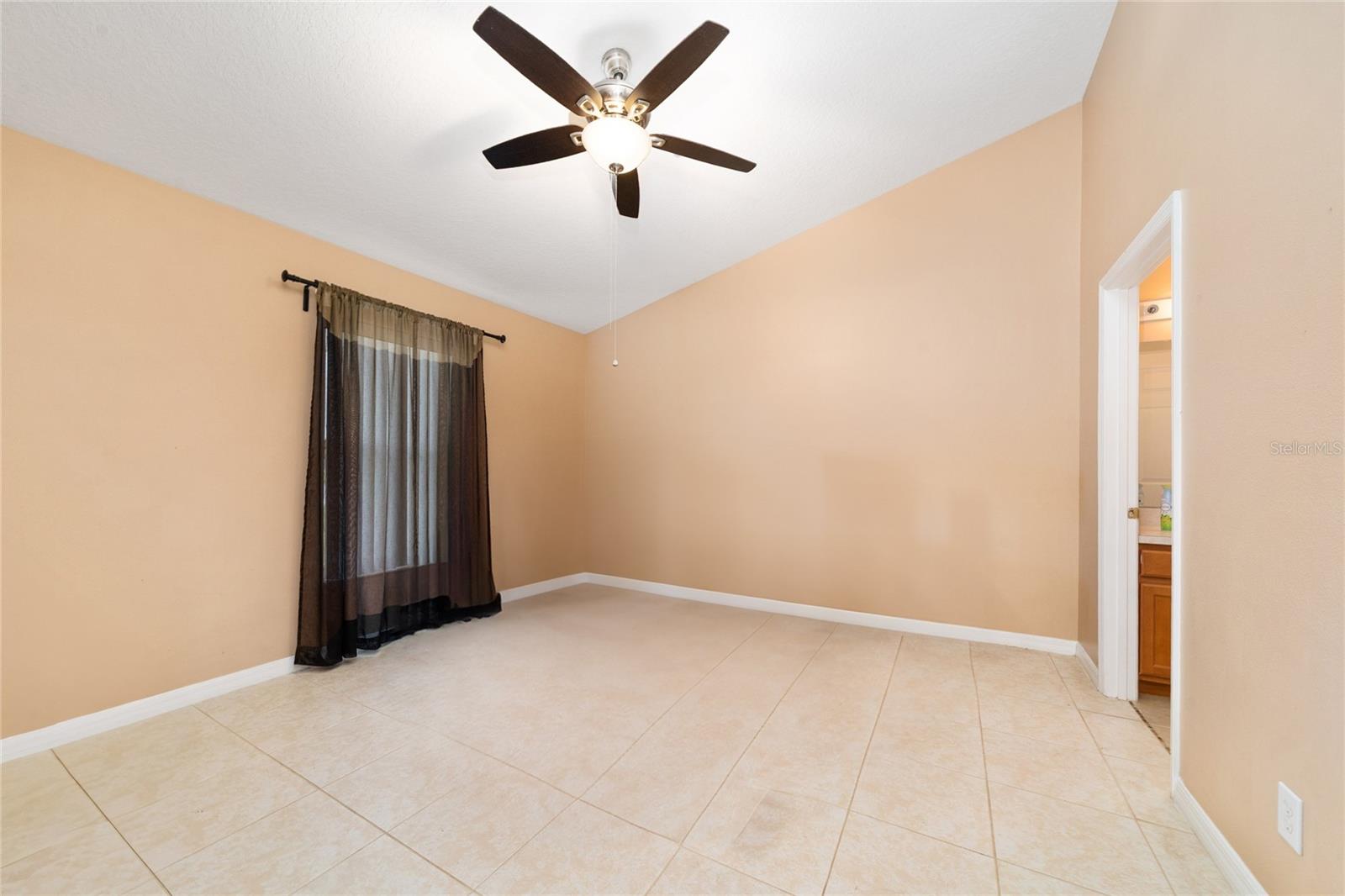 Image 29 of 35 For 649 Chadbury Way