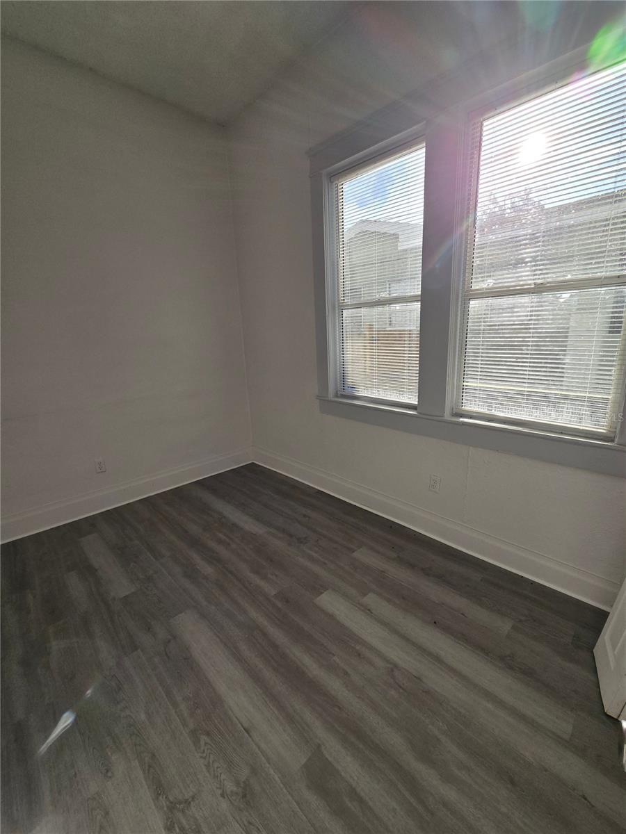 Image 11 of 22 For 1212 25th Avenue A