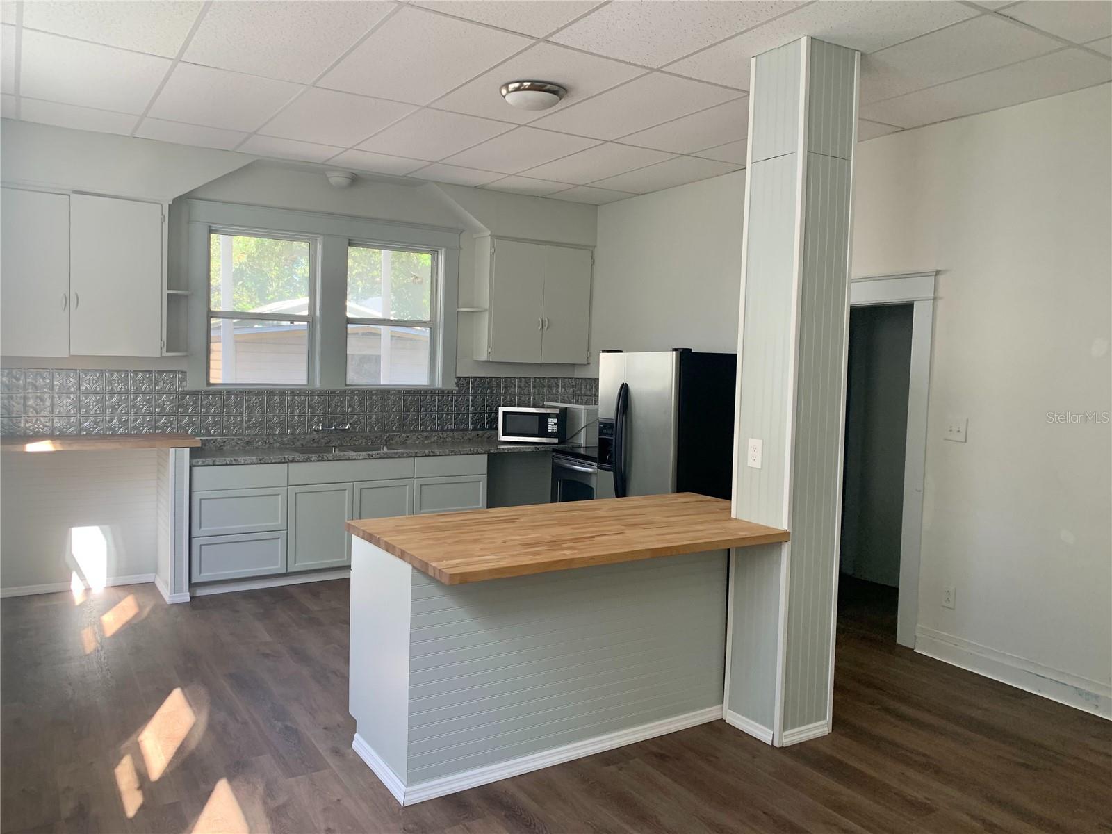 Image 6 of 22 For 1212 25th Avenue A