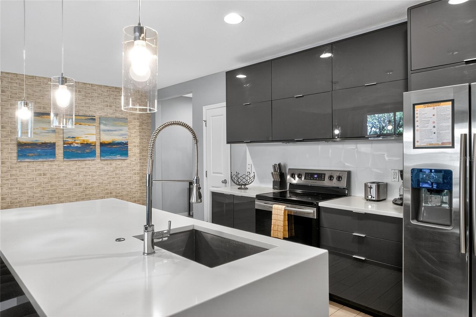 Image 11 of 60 For 4433 Le Reve Court