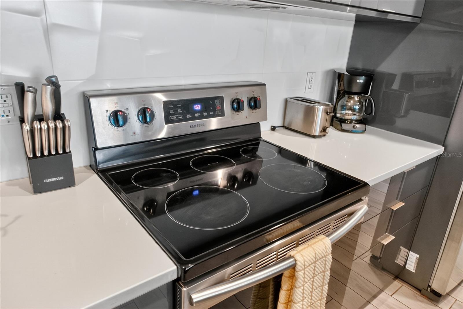 Image 13 of 60 For 4433 Le Reve Court