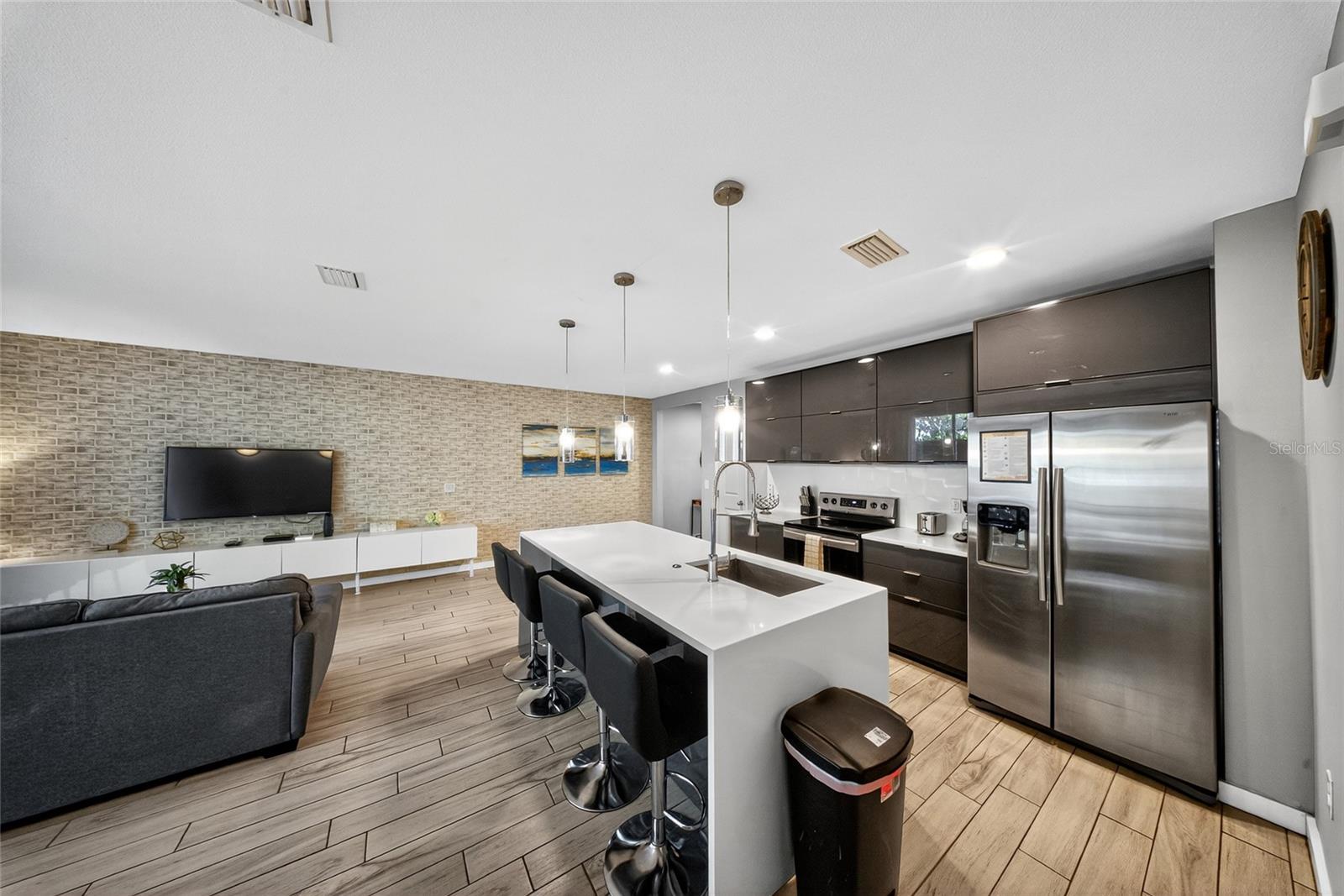 Image 20 of 60 For 4433 Le Reve Court