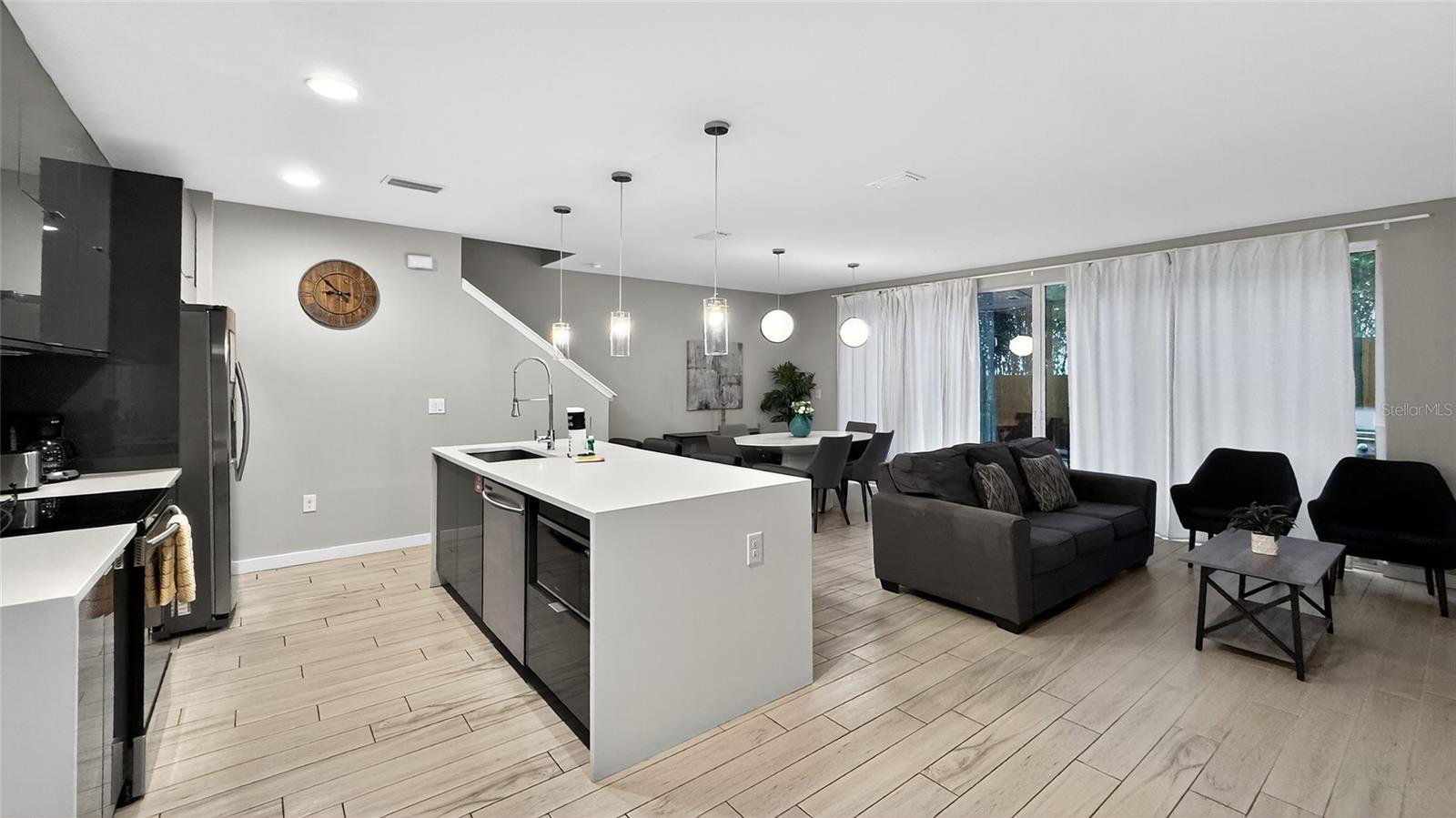 Image 30 of 60 For 4433 Le Reve Court