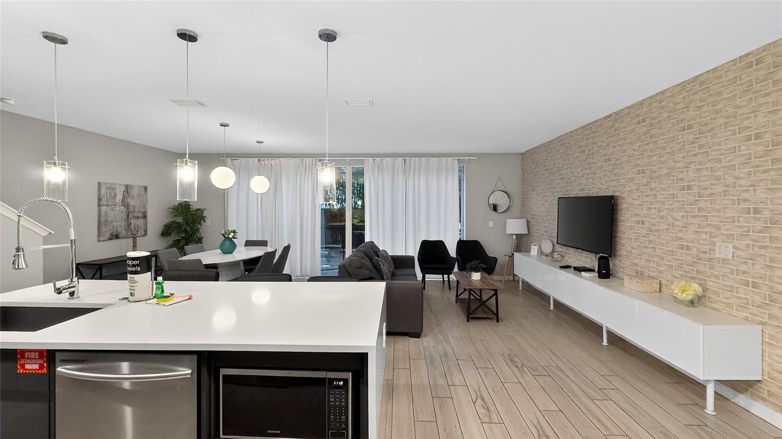 Image 31 of 60 For 4433 Le Reve Court