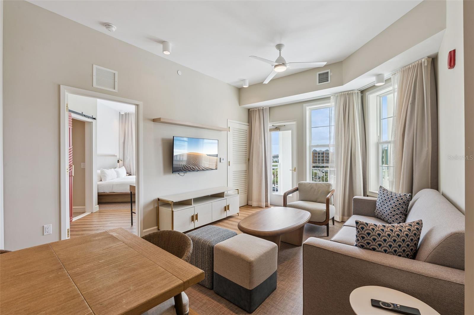 Image 11 of 33 For 3151 Sunset Walk Drive 414