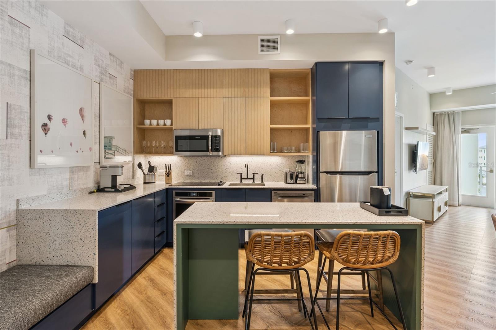 Image 3 of 33 For 3151 Sunset Walk Drive 414