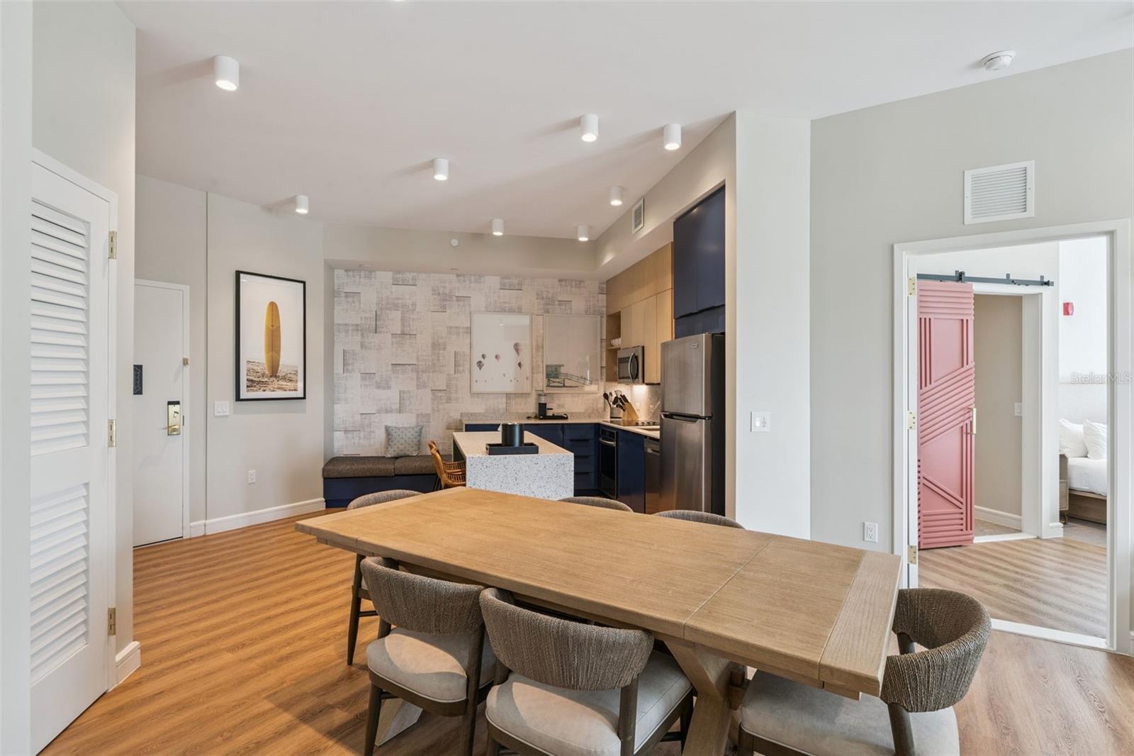 Image 32 of 33 For 3151 Sunset Walk Drive 414