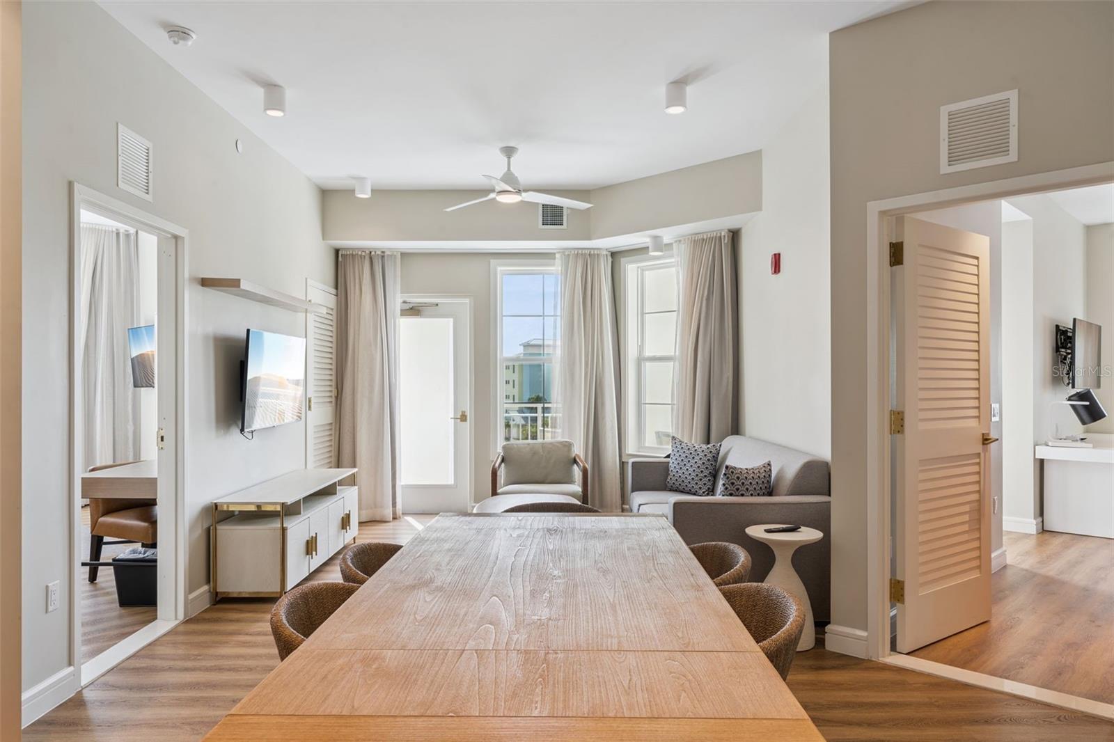 Image 8 of 33 For 3151 Sunset Walk Drive 414