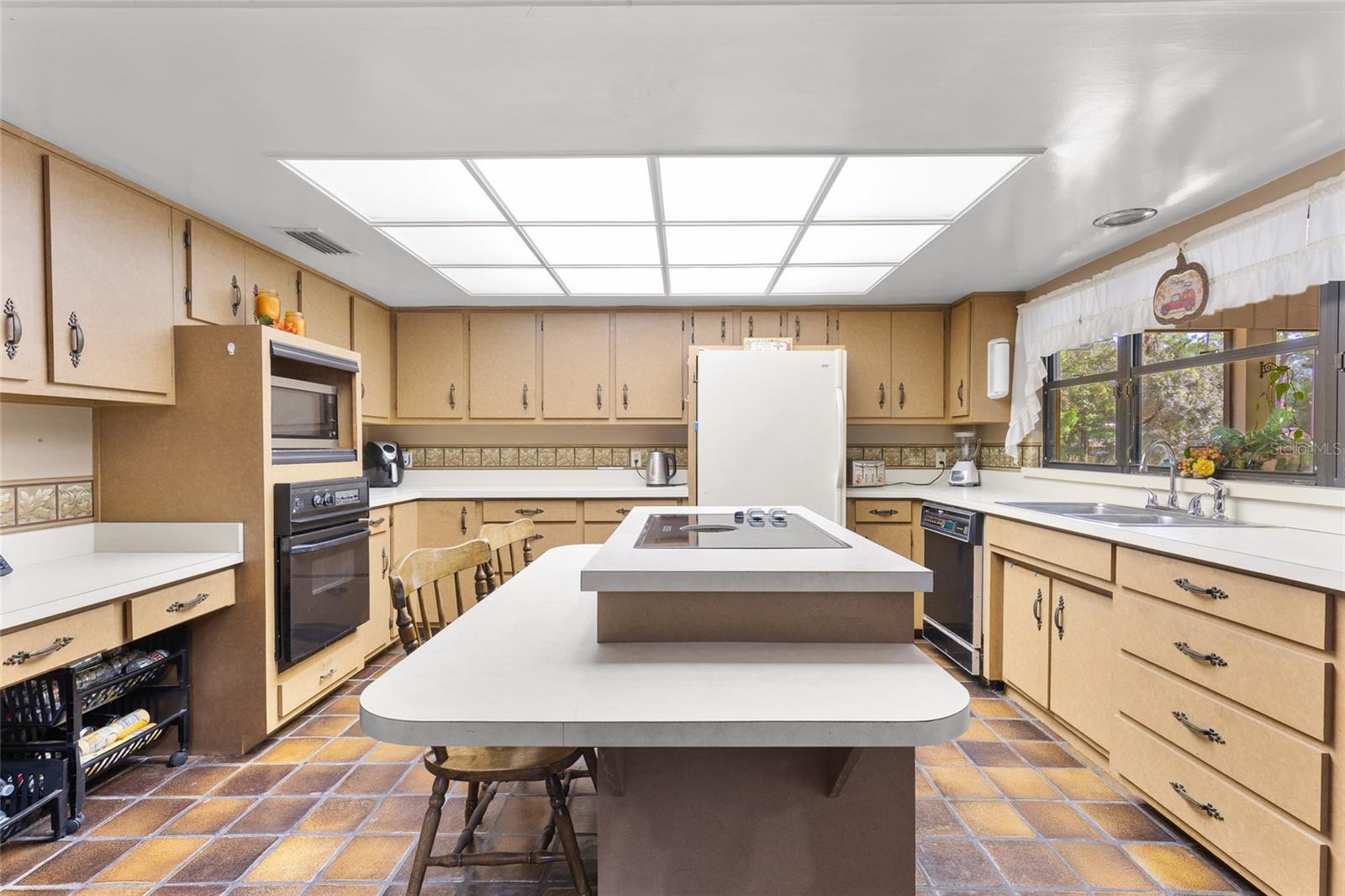 Image 16 of 63 For 435 Orange Avenue