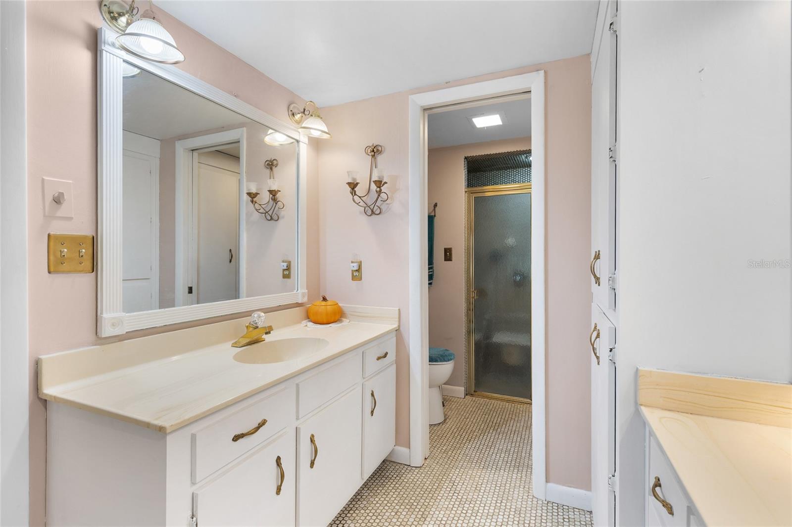 Image 30 of 63 For 435 Orange Avenue